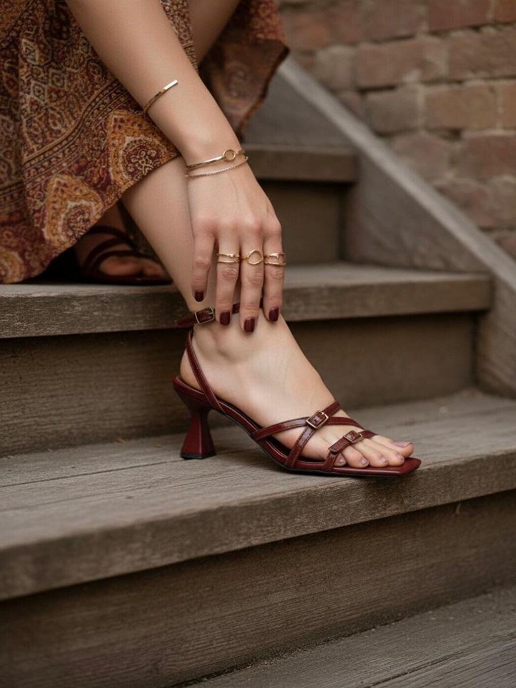 Kadın Adel Bordo Rugan Klasik Topuklu Sandalet-1