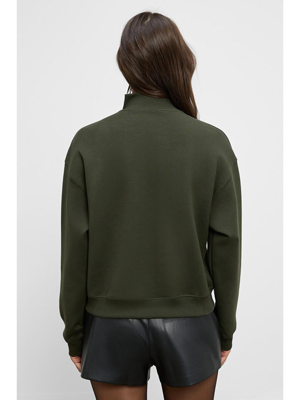 Endora Kadın Yumuşak Polarlı Kumaşlı Yakası Fermuarlı Regular Haki Sweatshirt-4