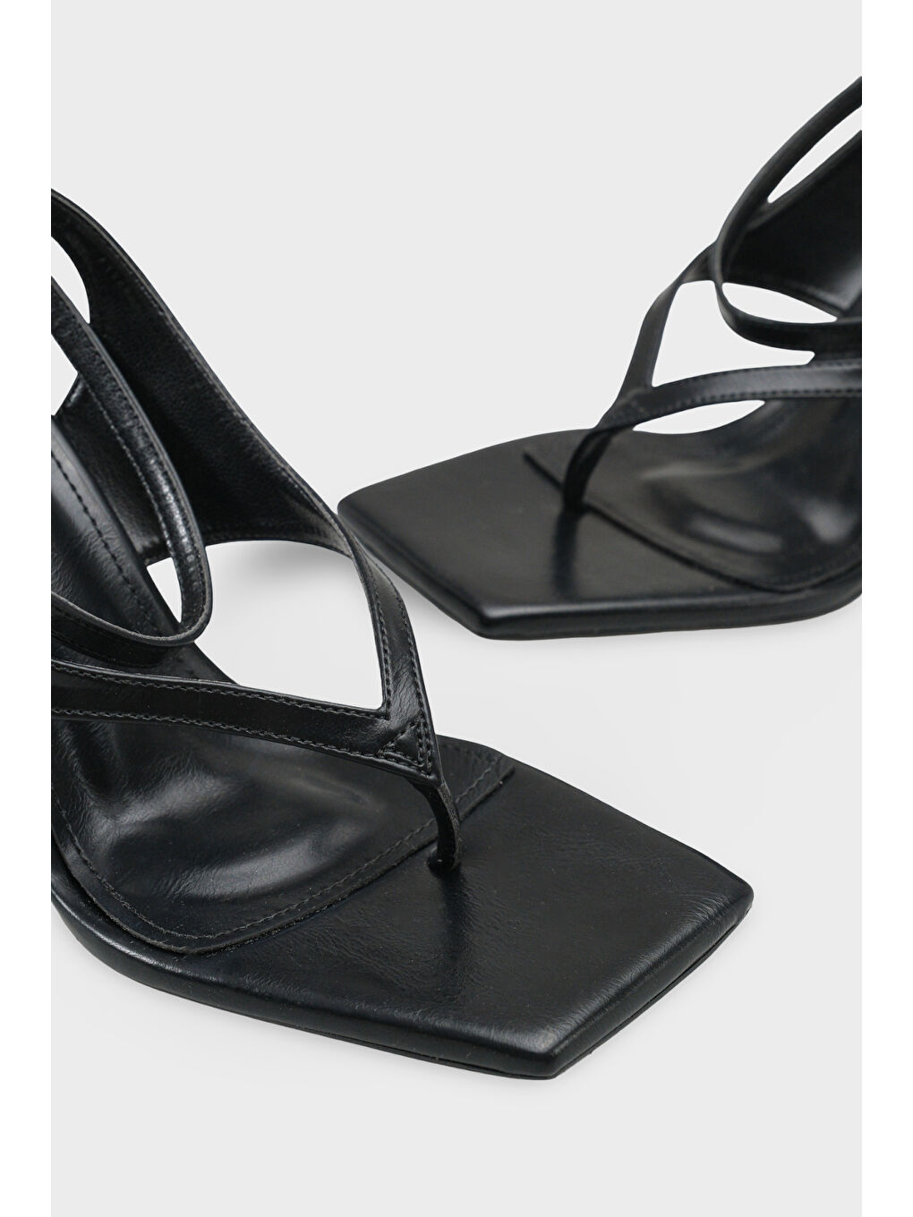 Siyah Suzie Kadın Parmak Arası Topuklu Ayakkabı-4