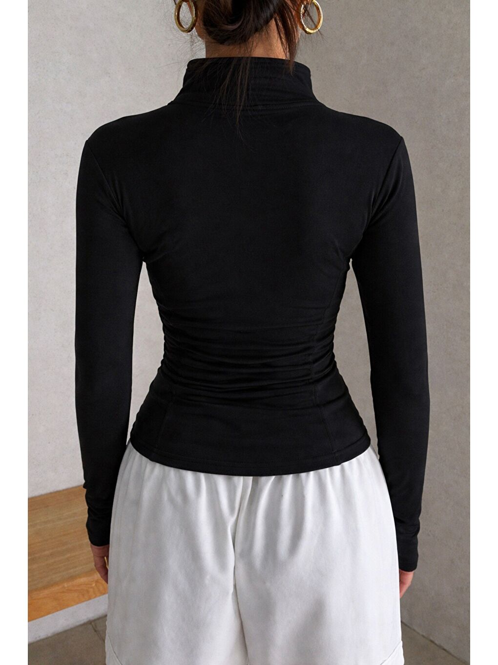 Siyah Kadın Bej İki İplik Fermuarlı Dar Kesim Mevsimlik Hırka – Dik Yaka Fit Basic Ceket-1