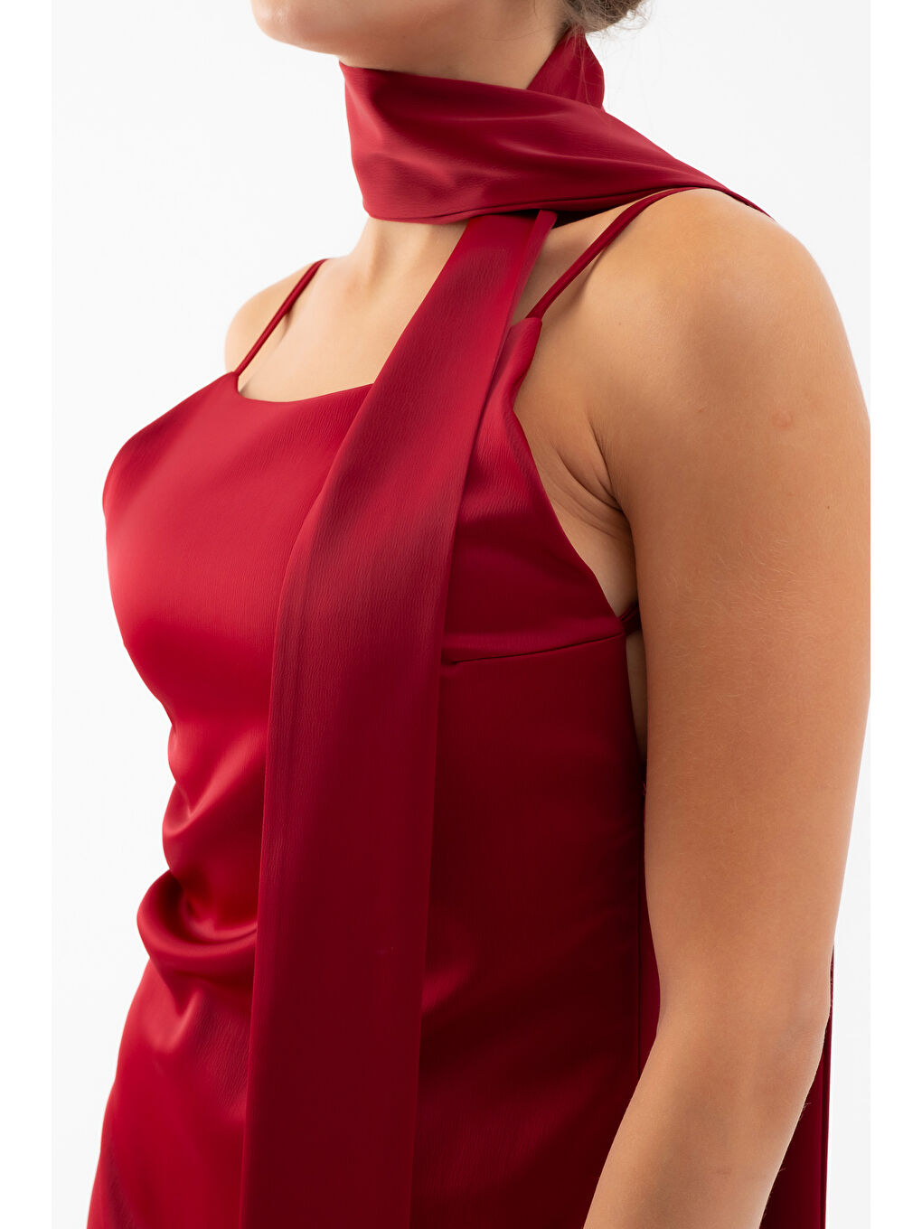 Kadın Bordo Fularlı Maxi Saten Elbise-3