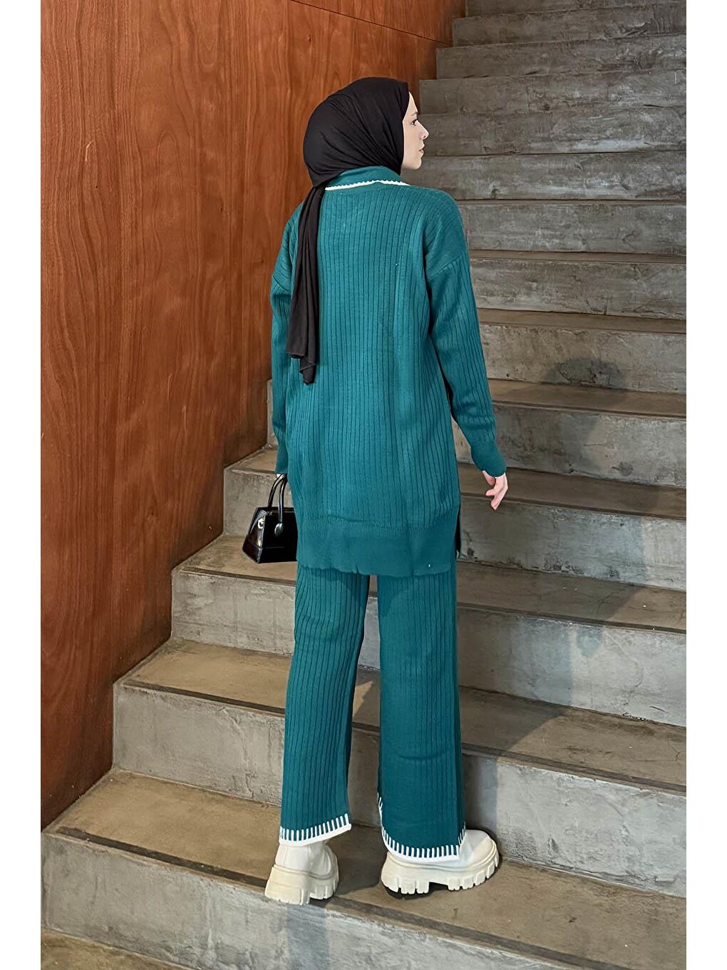 Kurdela Detaylı Triko Takım Zümrüt Yeşili-3