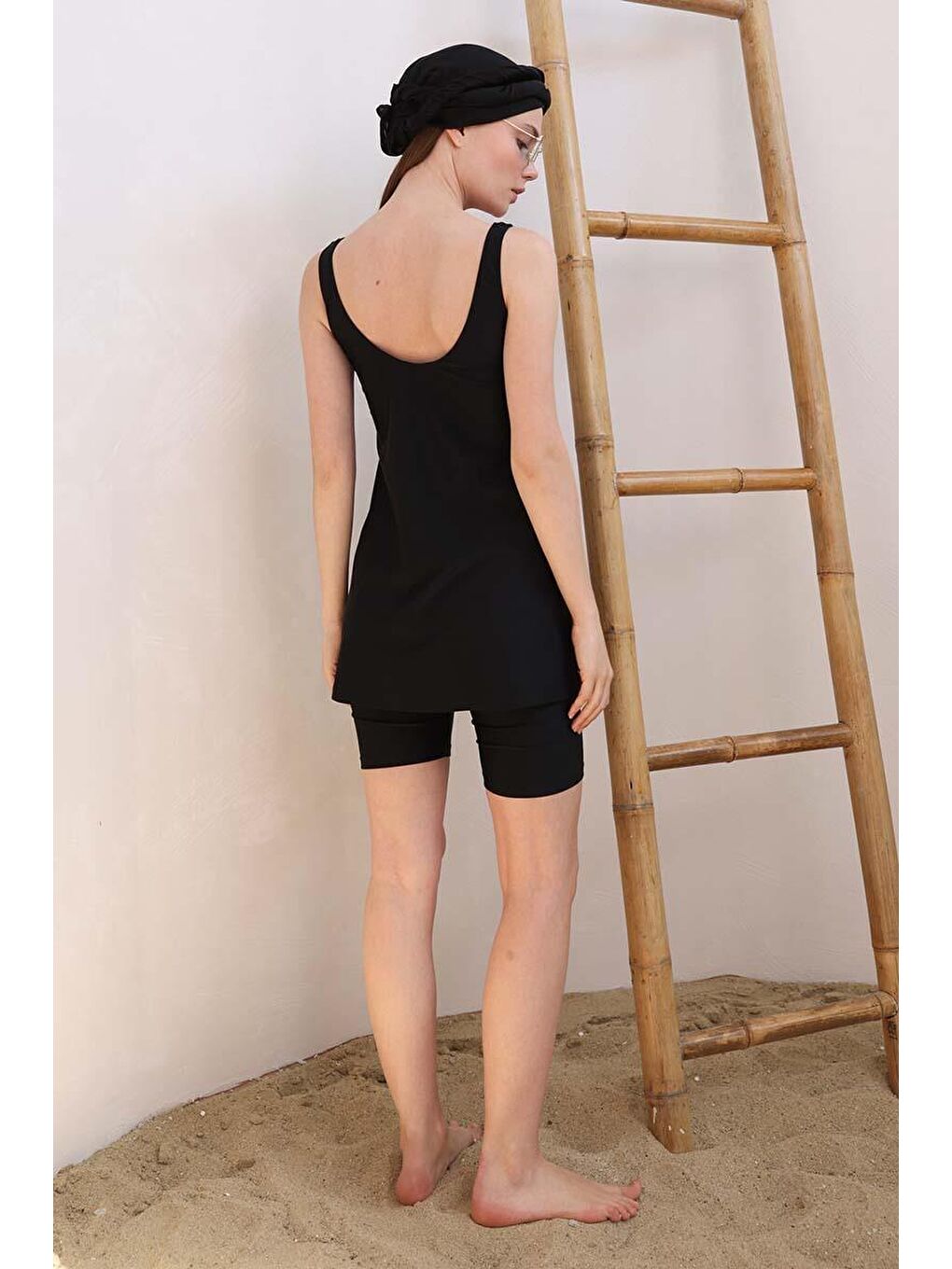 Siyah-İki Parçalı Tesettür Mayo-3