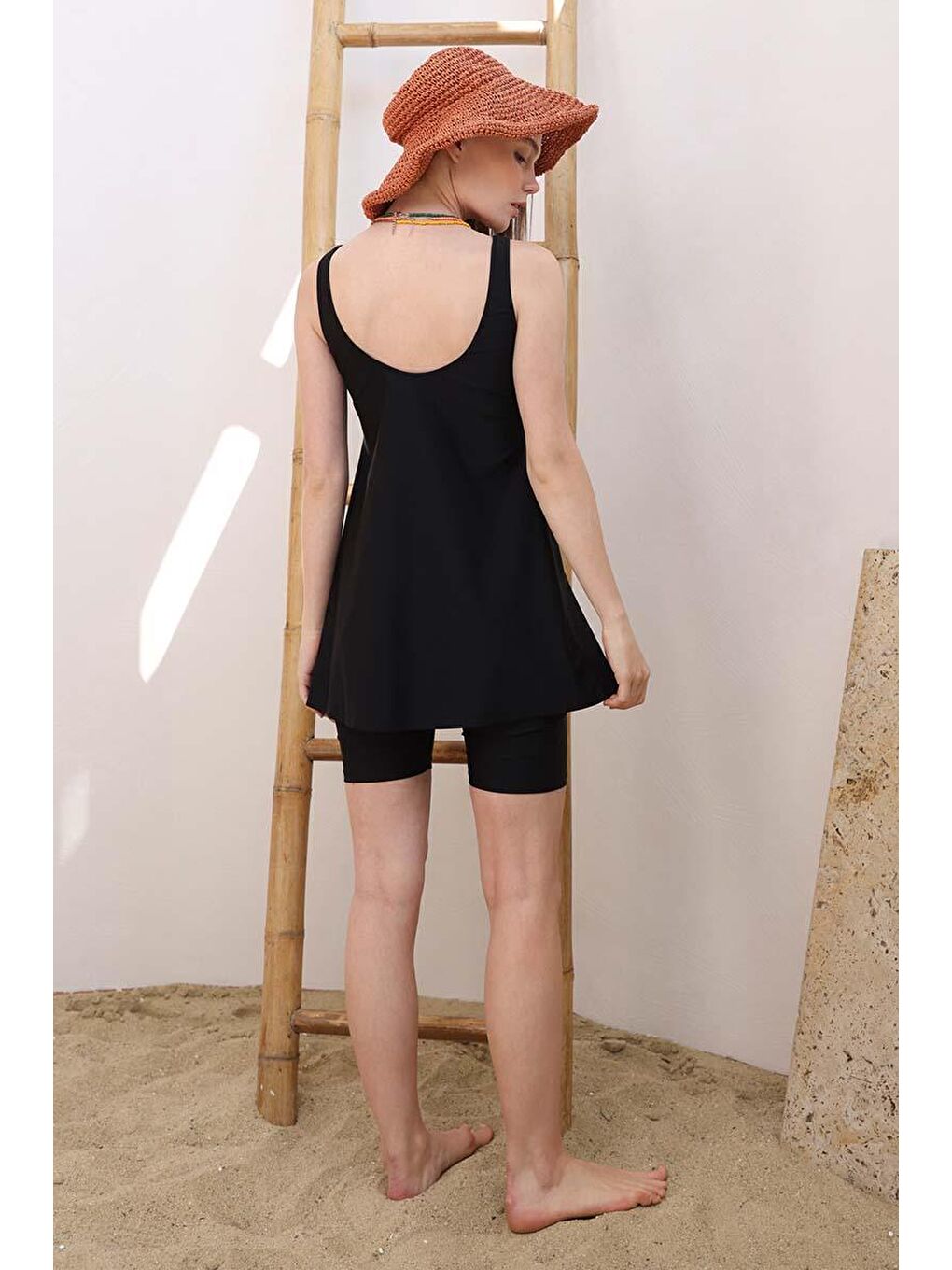 Siyah-İki Parçalı Tesettür Mayo-3