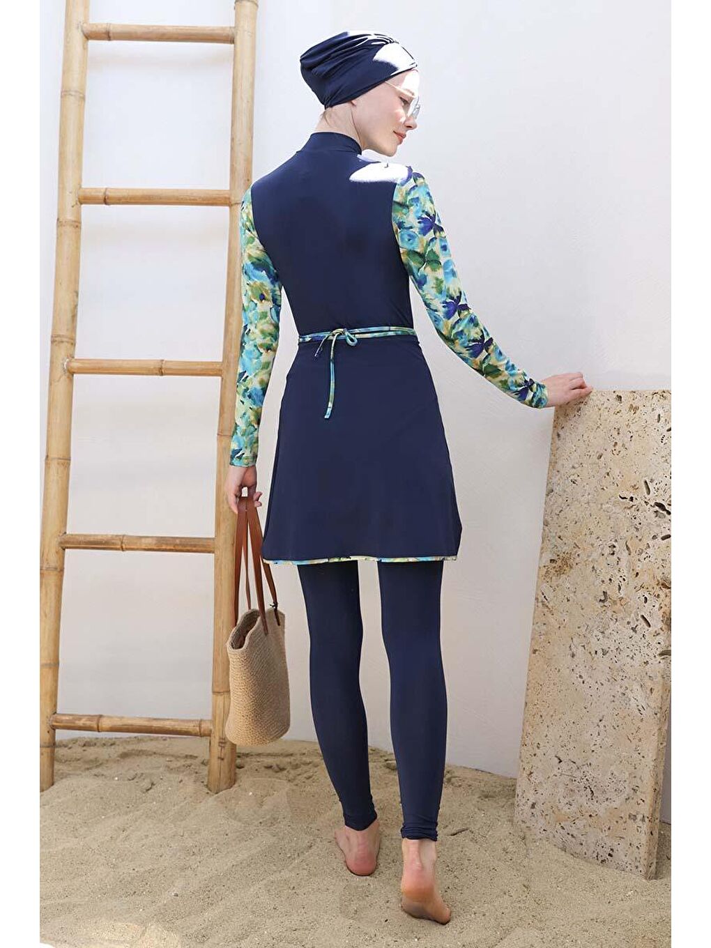 Petrol Koyu Lacivert-Beş Parça Etekli Tesettür Mayo-4