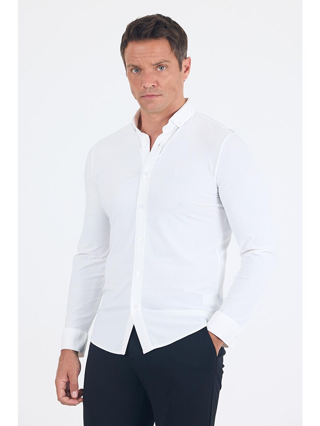 Beyaz Smart Düğmeli Yaka Uzun Kol Cepsiz Slim Fit Esnek Gömlek Gömlek 1004250252