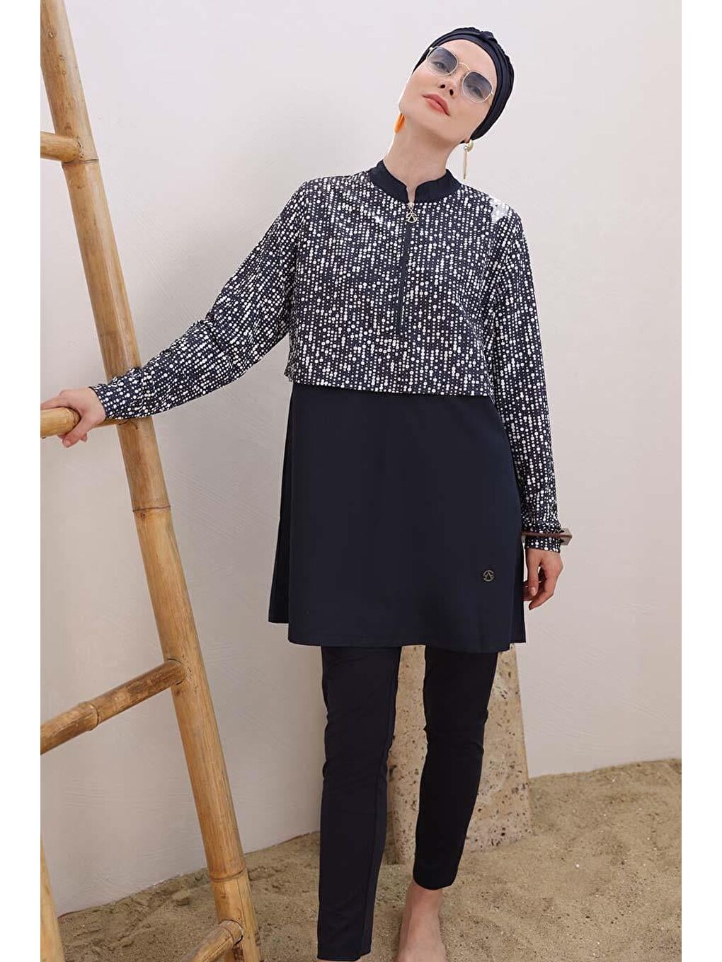 Koyu Lacivert-Dört Parça Fermuarlı Rüzgarlıklı Tesettür Mayo-1