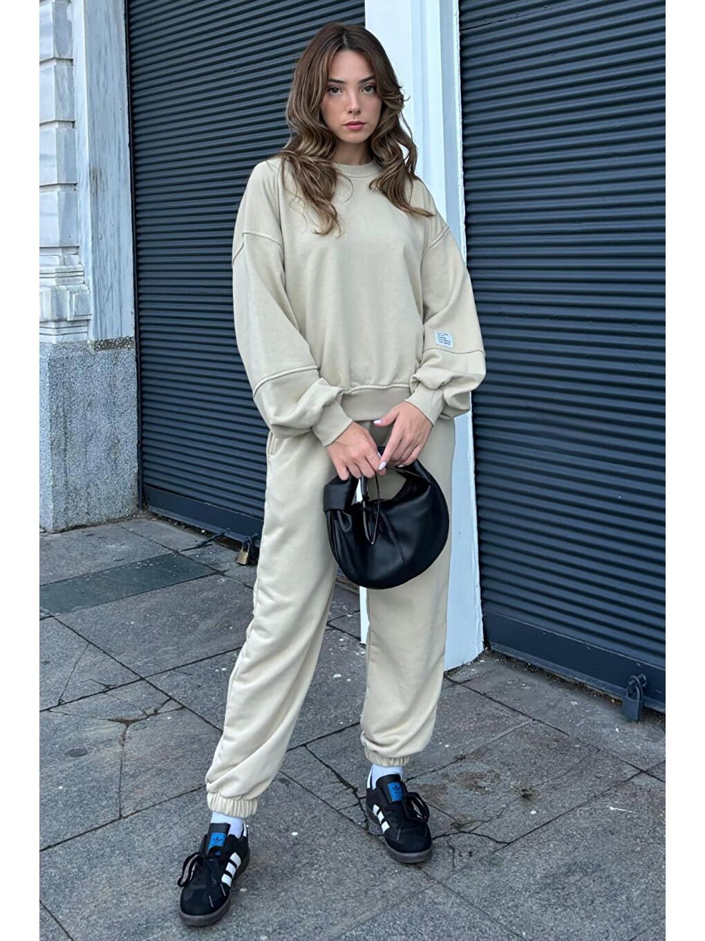 Bej Bisiklet Yaka Arma Detaylı Kadın Eşofman Takımı Mg2186-2