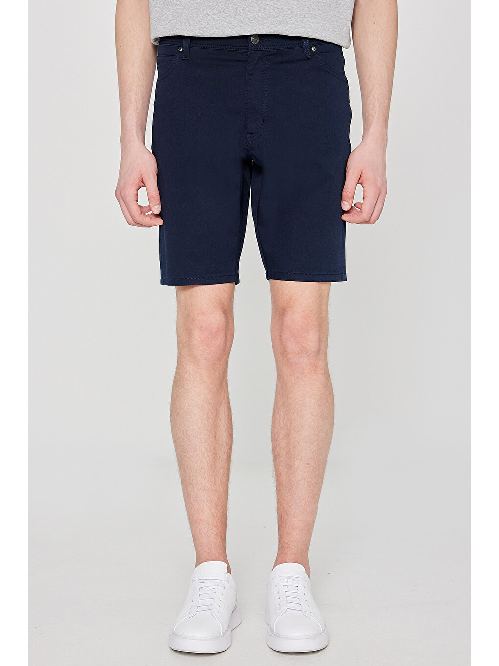 Lacivert Pamuklu Slim Fit Dar Kesim 5 Cepli Esnek Şort-2