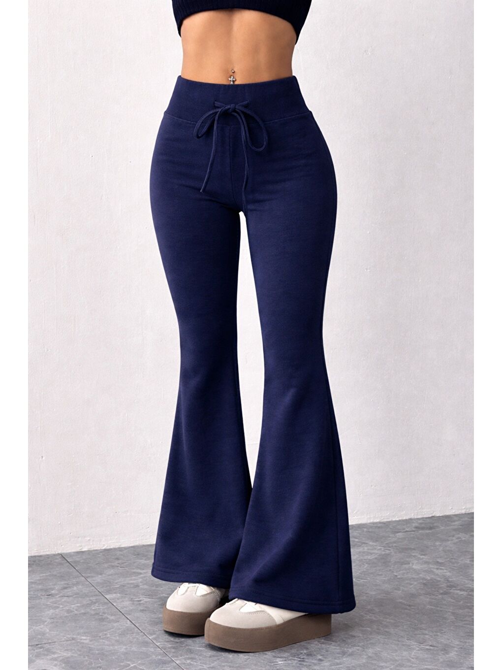 Lacivert Kadın Yüksek Bel Flare Paça Eşofman Altı – 2 İplik Kumaş, Toparlayıcı, İspanyol Paça-3