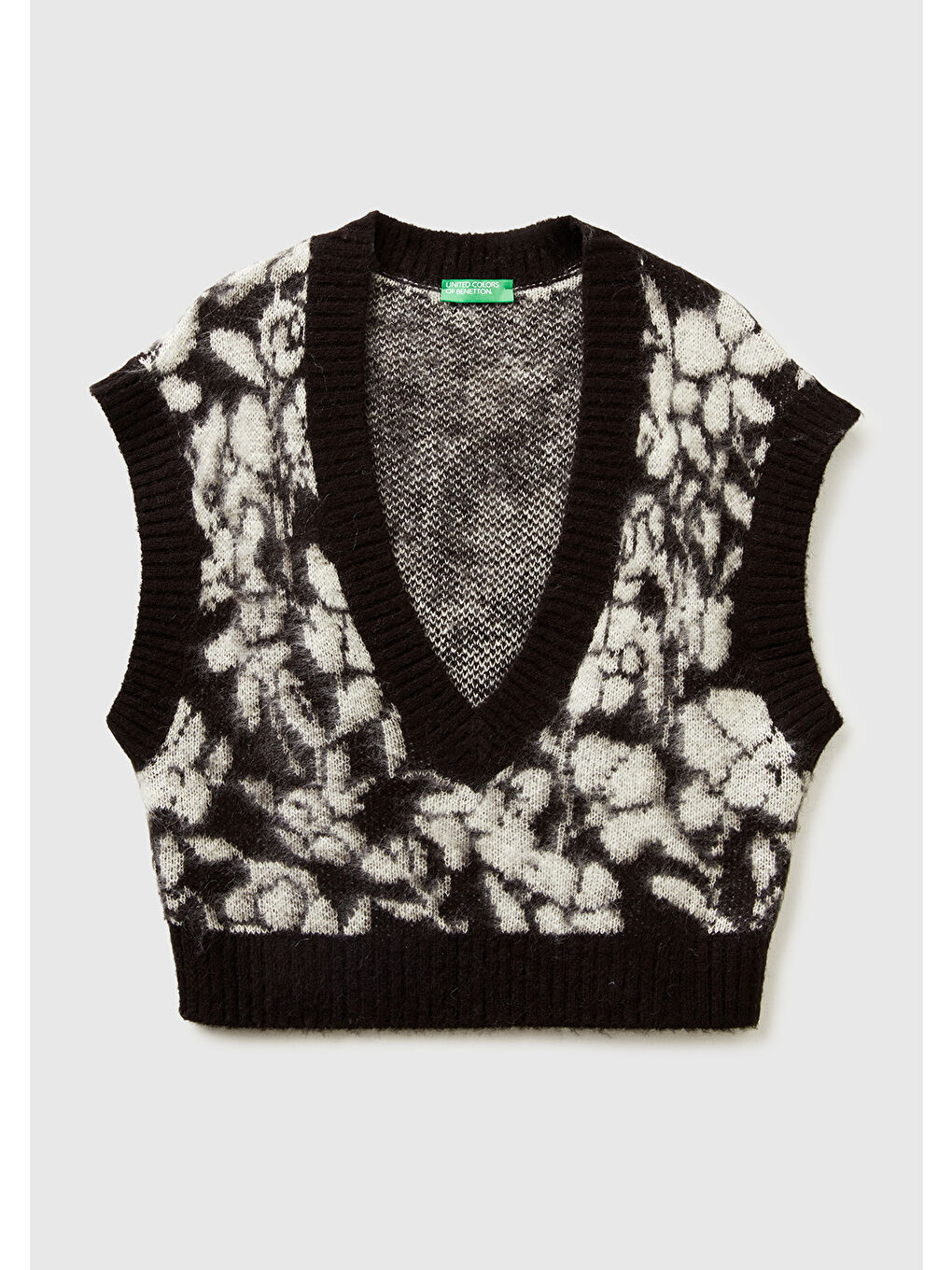 Kadın Siyah Akrilik Karışımlı Desenli Ribana Detaylı V Yaka Kolsuz Kazak-1