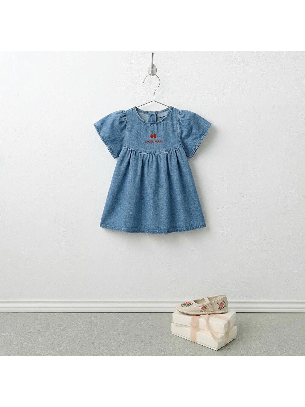 Kız Çocuk Pamuklu Mavi Elbise - Kiraz Nakış Detaylı-4