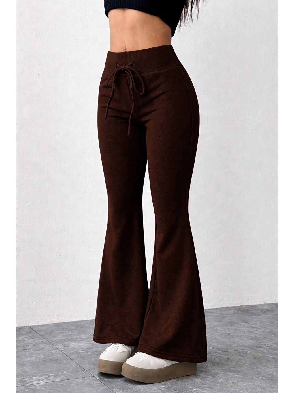 Kahverengi Kadın Yüksek Bel Flare Paça Eşofman Altı – 2 İplik Kumaş, Toparlayıcı, İspanyol Paça