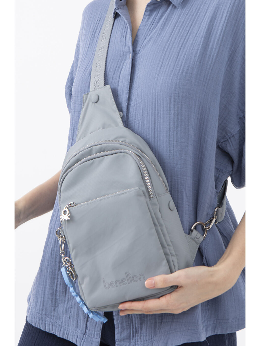 Kadin Vücut Çantasi Gri̇ BNT1457-2