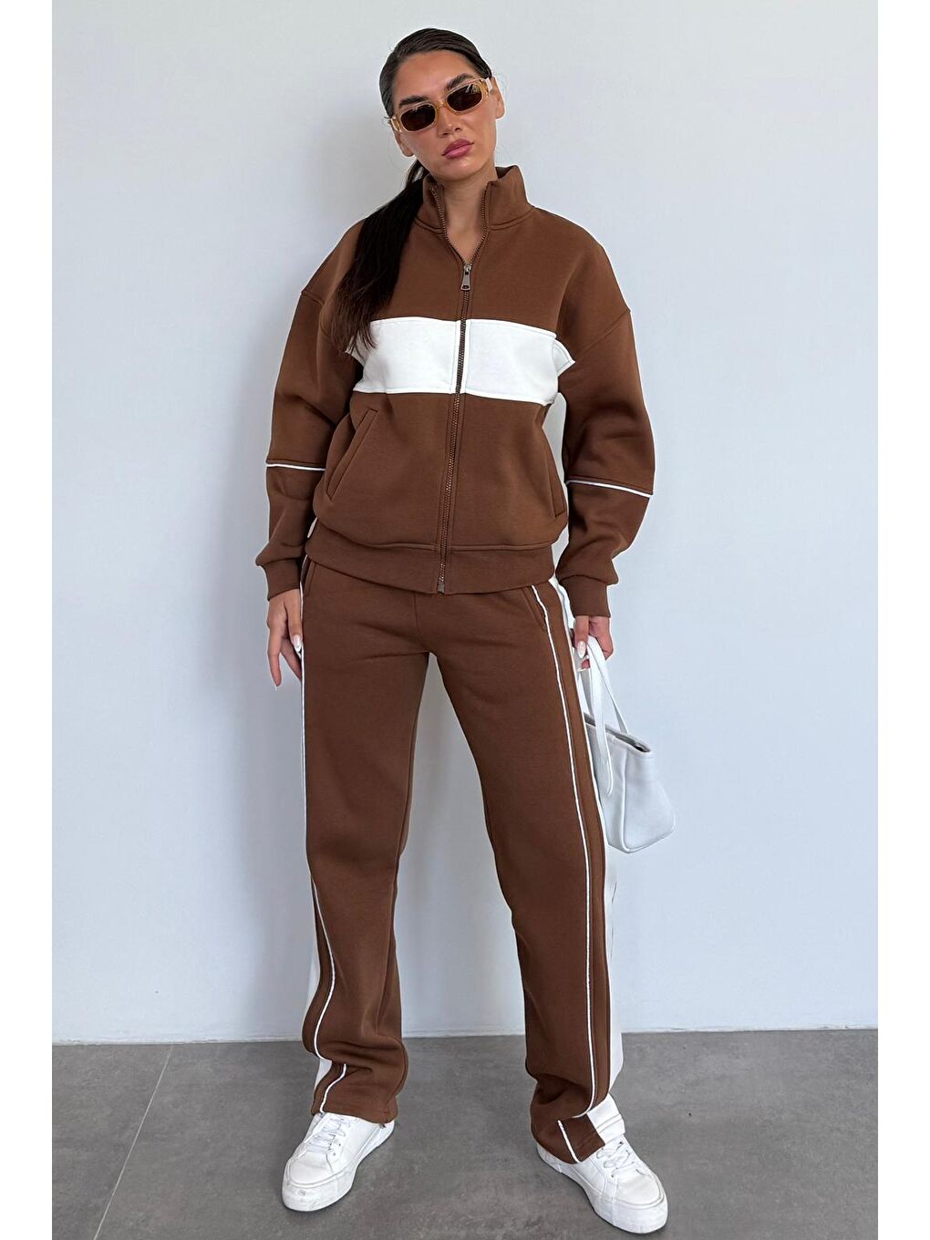 Kahverengi Dik Yaka Fermuarlı Şeritli Eşofman Takımı Mg2216-2