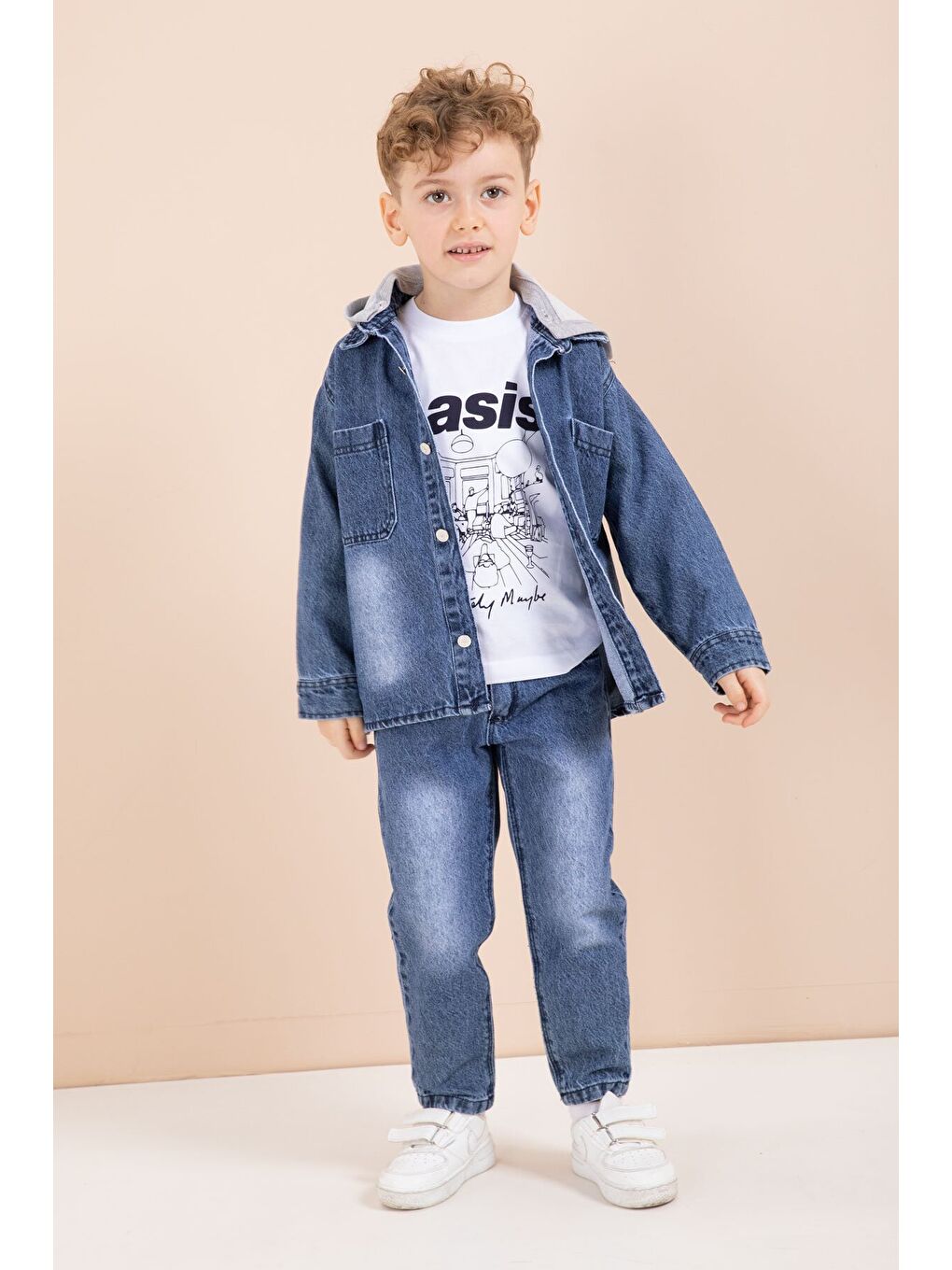 Mavi Kapüşonlu Jean Ceketli Pantolonlu Erkek Çocuk Baskılı Tişörtlü 3lü Takım 23616-4