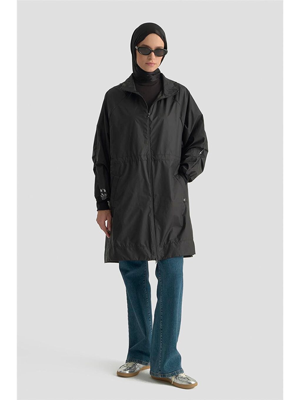 Gizli Kapüşonlu Ve Manşet Detaylı Yağmurluk 25Y7815 Siyah-2