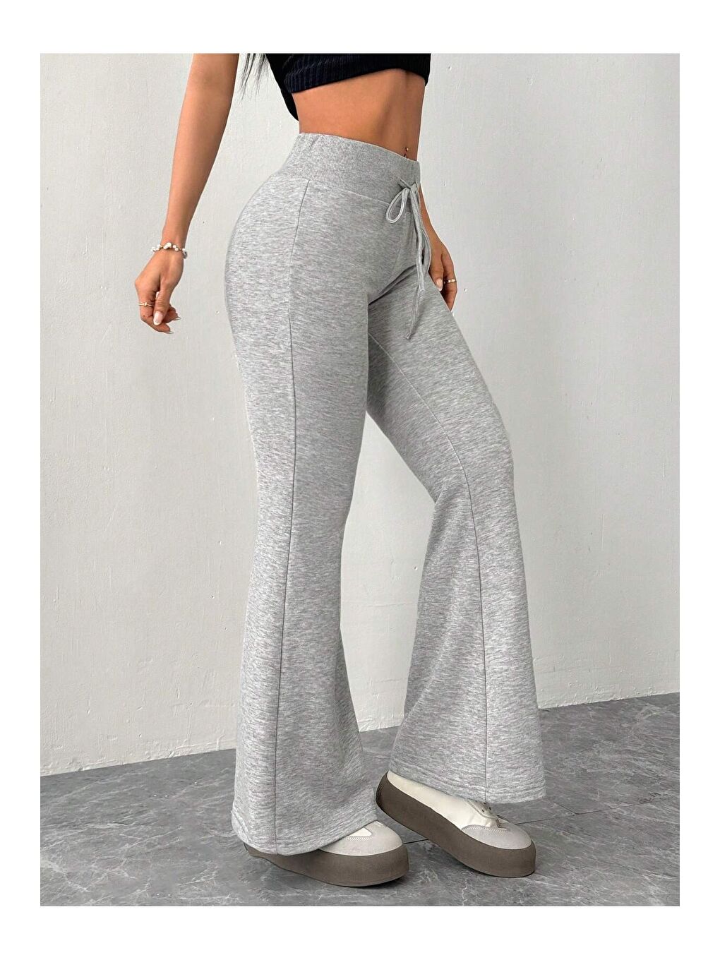 Gri Kadın Yüksek Bel Flare Paça Eşofman Altı – 2 İplik Kumaş, Toparlayıcı, İspanyol Paça-4