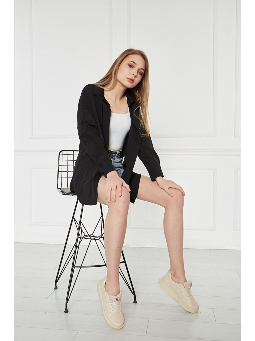 Kadın Oversize Uzun Basic Siyah Gömlek-2