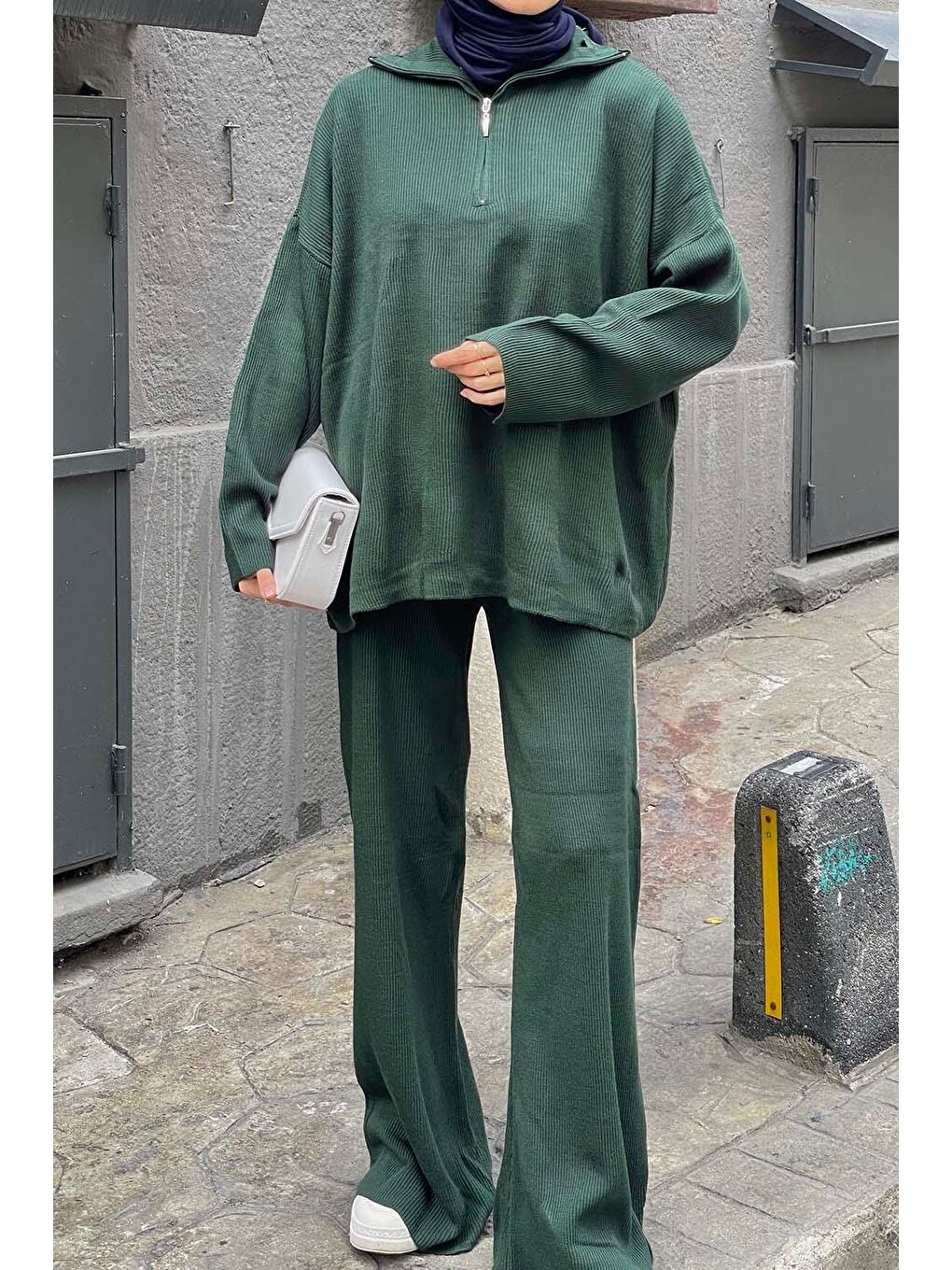 Selanik Pantalonlu Tesettür Takım Zümrüt Yeşili-2