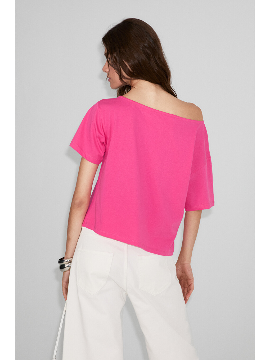 Qaly Kadın Kayık Yaka Tek Omuz Kısa Kol Ön Ve Arka Baskı Detaylı Relaxed Pembe T-shirt-4