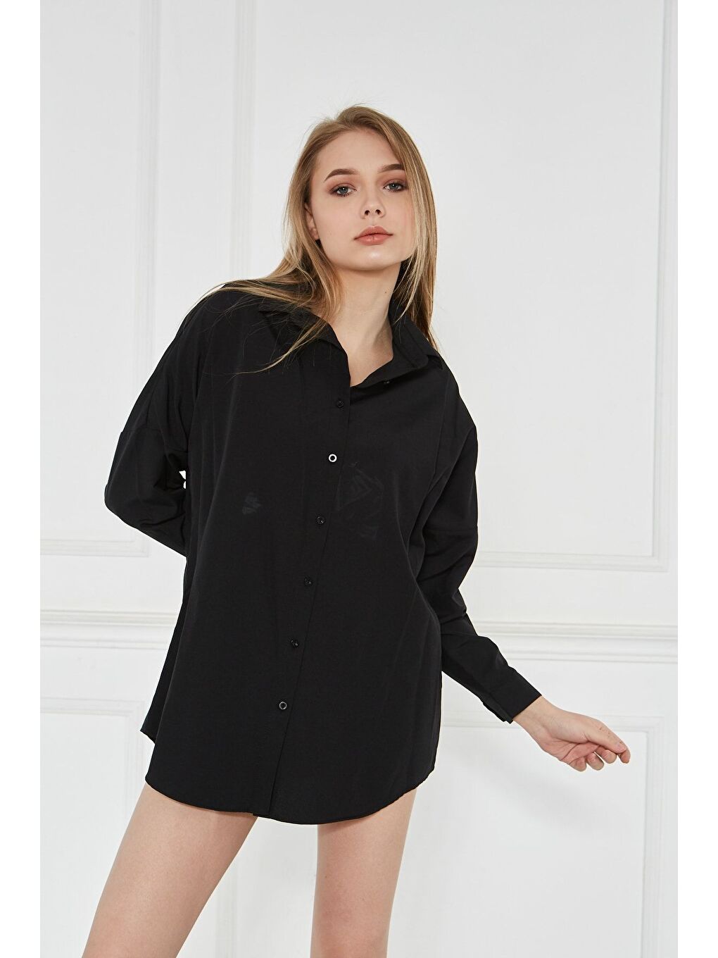 Kadın Oversize Uzun Basic Siyah Gömlek-3