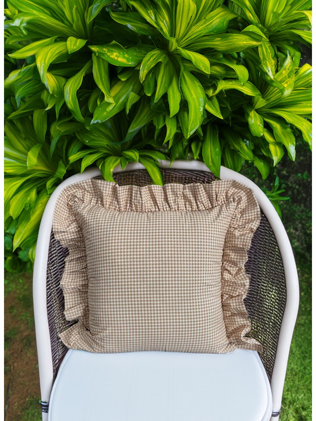 Melma Potikareli Fırfırlı %100 Pamuk  Kırlent Kılıfı - Kahverengi 45x45 cm