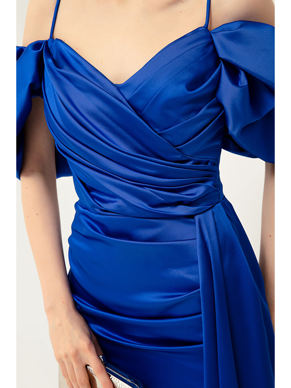 Mavi Kadın Saks İnce Askılı Kuyruklu Abiye Elbise-2