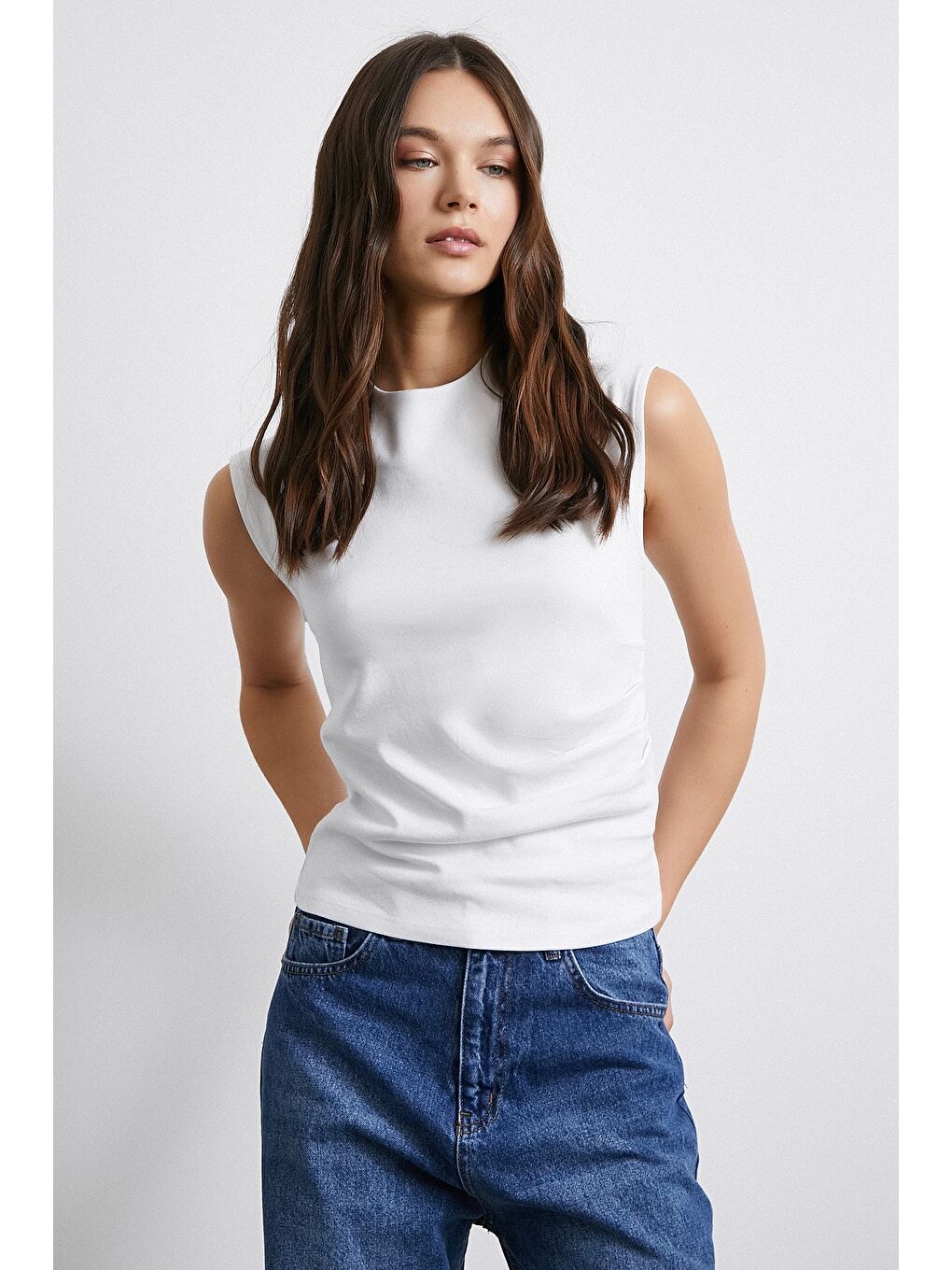 Yanı Büzgülü Tişört Beyaz