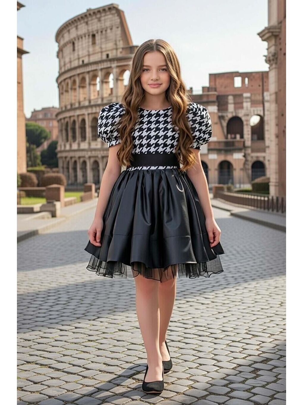 Kız Çocuk Bisiklet Yaka Üzeri Kazayağı Baskılı Beli Kemerli Balon Kollu Deri Etekli Siyah Abiye