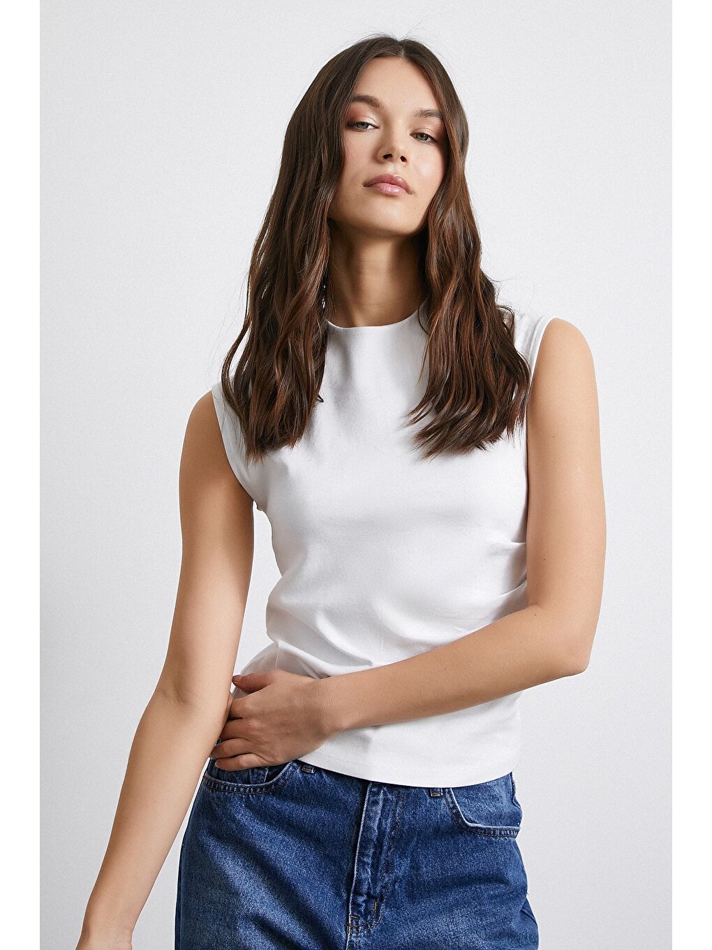 Yanı Büzgülü Tişört Beyaz-2