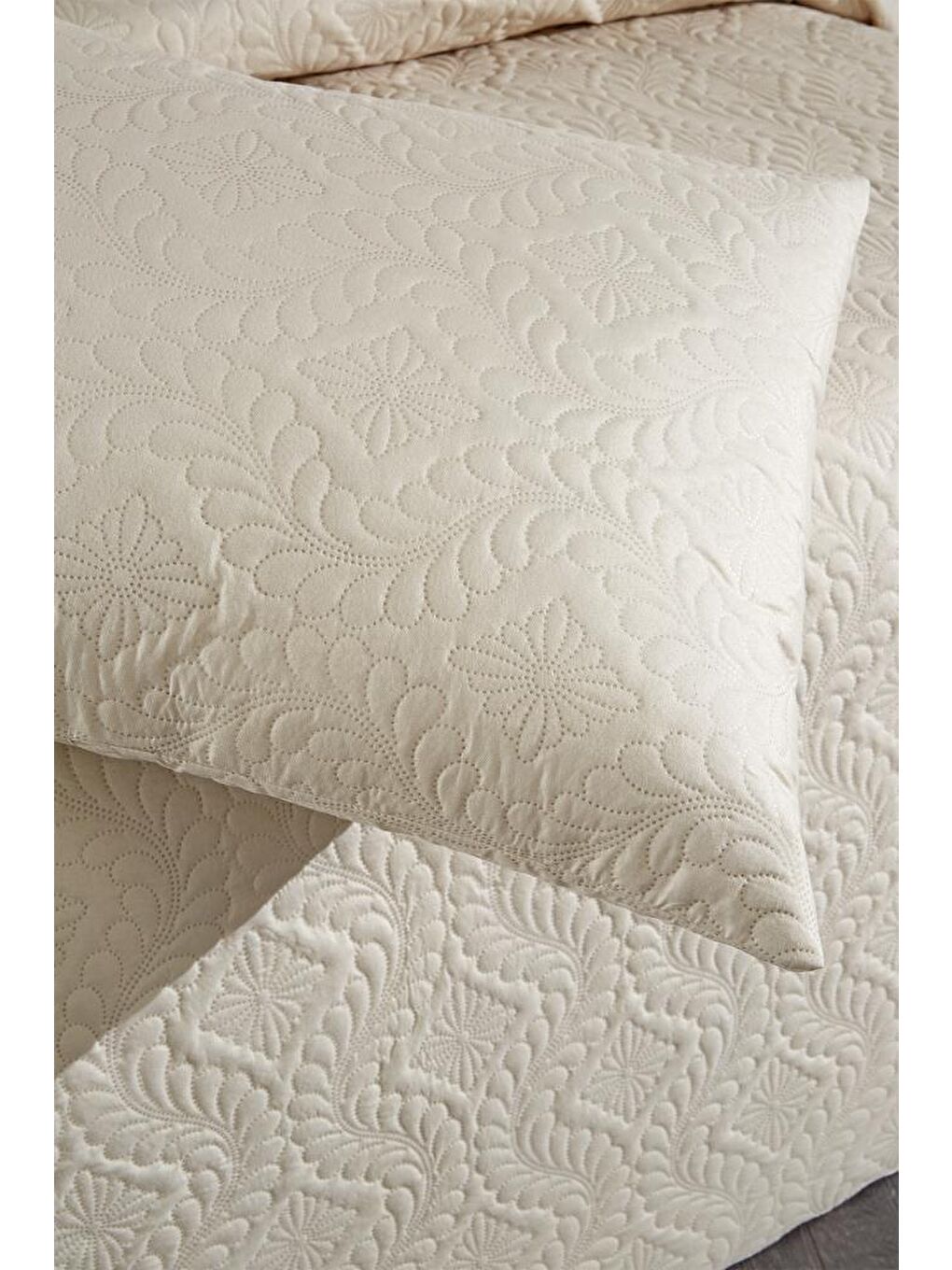 Ultrasonik Kapitoneli Elite Çift Kişilik Yatak Örtüsü Bej-6