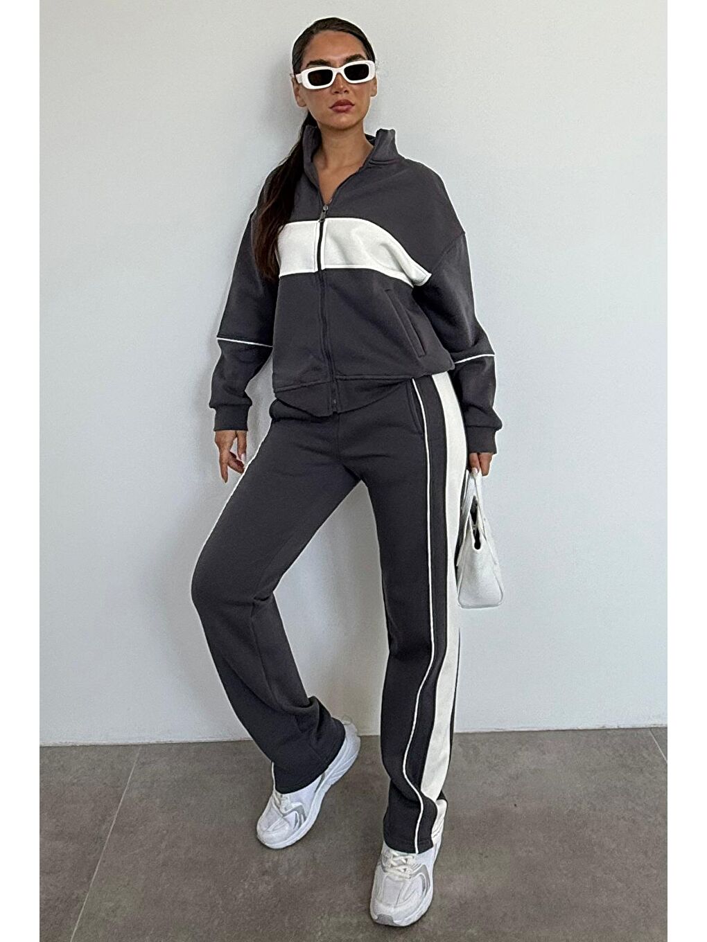 Gri Füme Dik Yaka Fermuarlı Şeritli Eşofman Takımı Mg2216-1