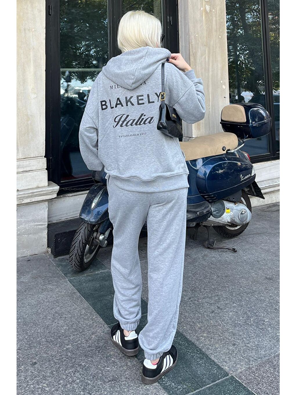 Grimelanj Kapüşonlu Sırt Baskılı Kadın Eşofman Takımı Mg2187-1