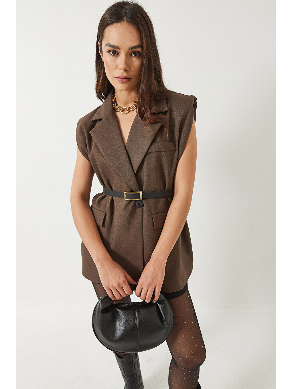 Kahverengi Kadın Cep Detaylı Kemerli Vatkalı Oversize Astarlı Blazer Yelek-2