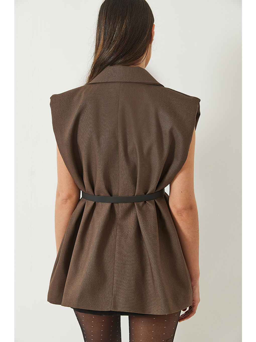 Kahverengi Kadın Cep Detaylı Kemerli Vatkalı Oversize Astarlı Blazer Yelek-5