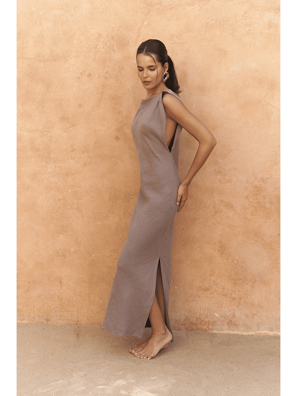 Gri Barabla Kolsuz Uzun Füme Keten Elbise-1