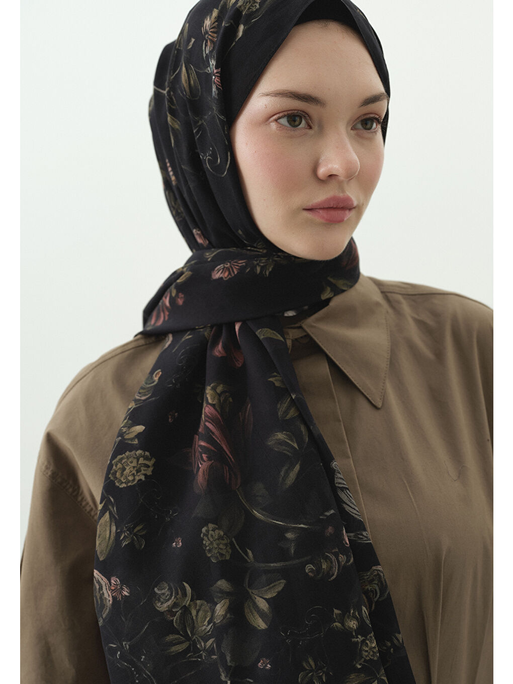 Siyah GISELE DESENLİ PAMUK VİSKON ŞAL SİYAH-1