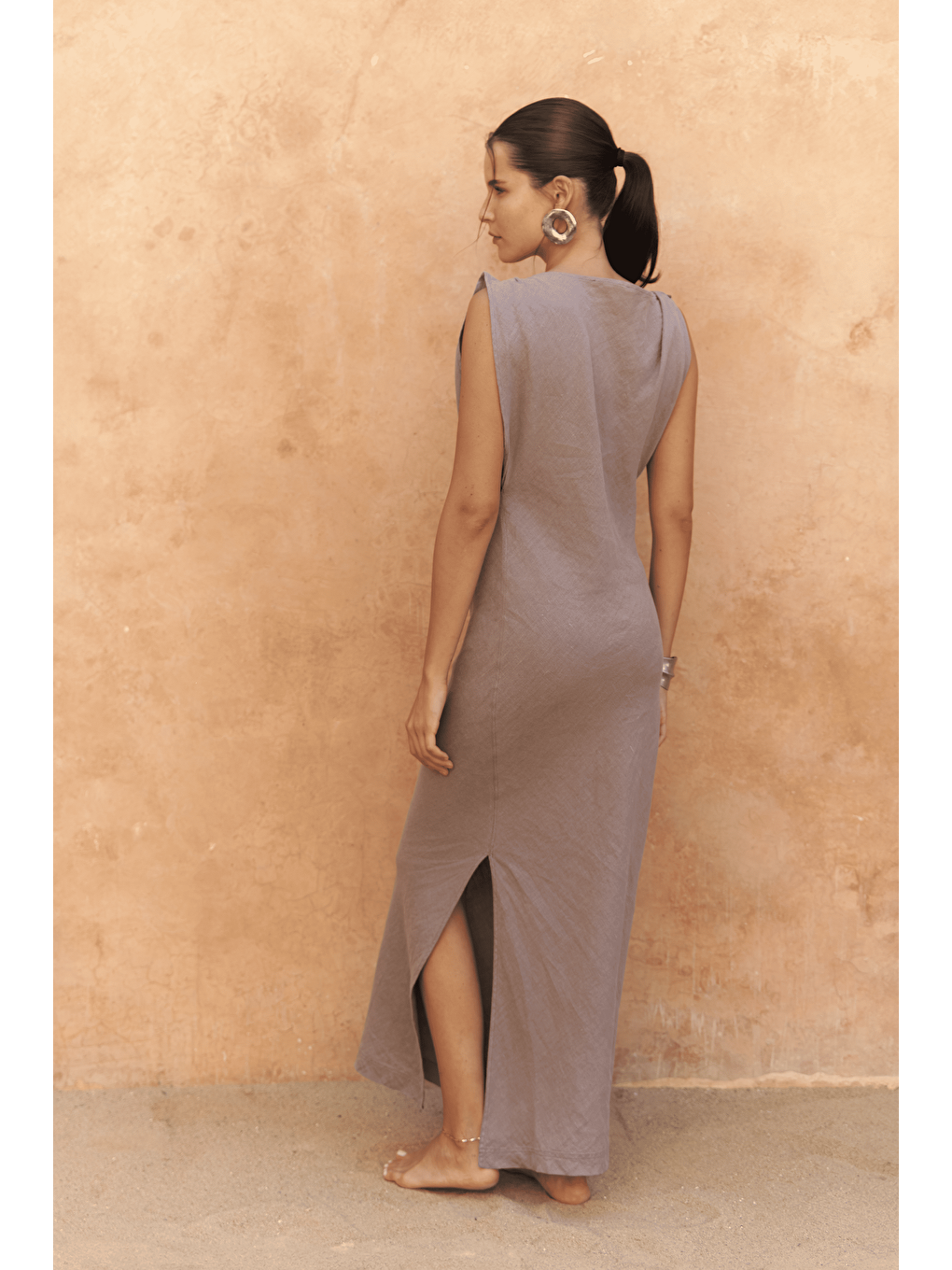 Gri Barabla Kolsuz Uzun Füme Keten Elbise-4