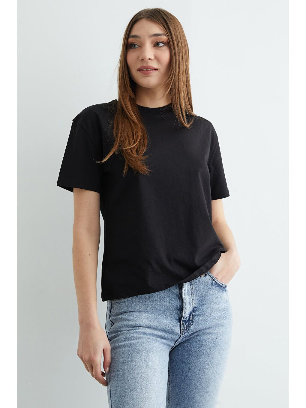 Siyah Basic Bisiklet Yaka Tişört-4