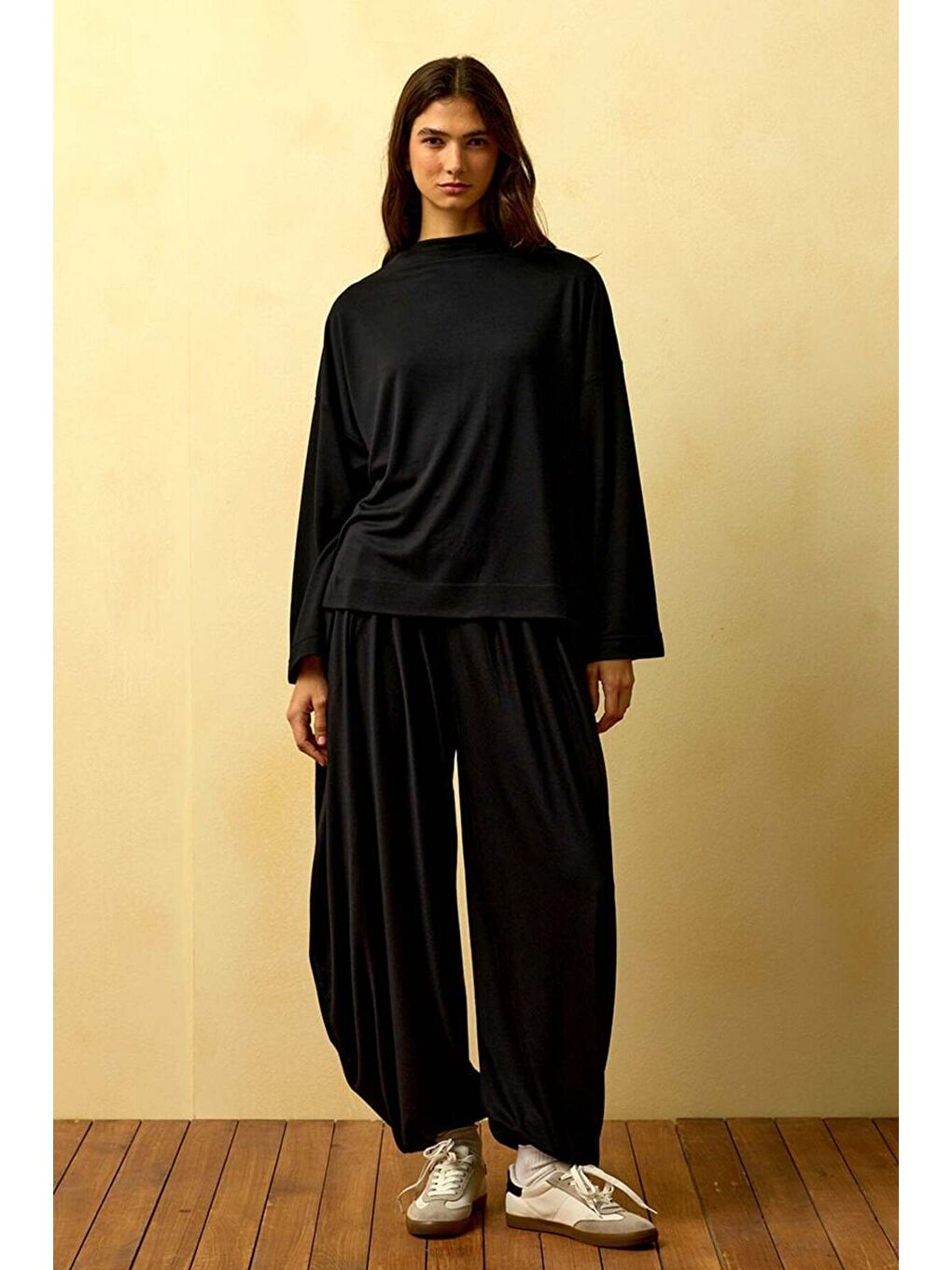 Siyah Düz Yaka Şalvar Pantolon Takım-1