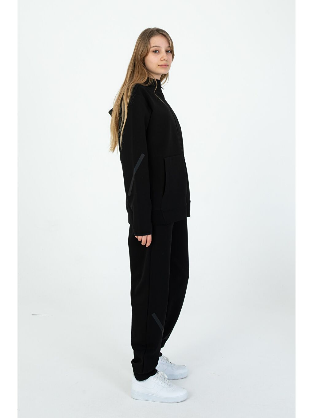 Siyah Fermuarlı Çift Cep Detaylı Kapüşonlu Eşofman Takım-1
