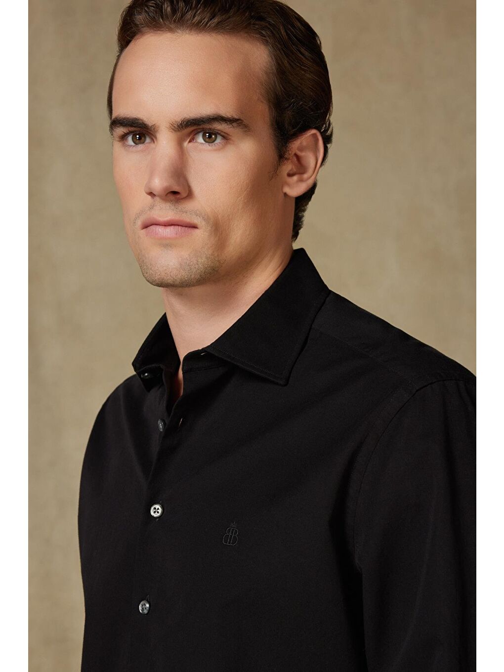 Piero Gabardin Pamuklu Comfort Fit Siyah Klasik Yaka Erkek Düz Gömlek-3