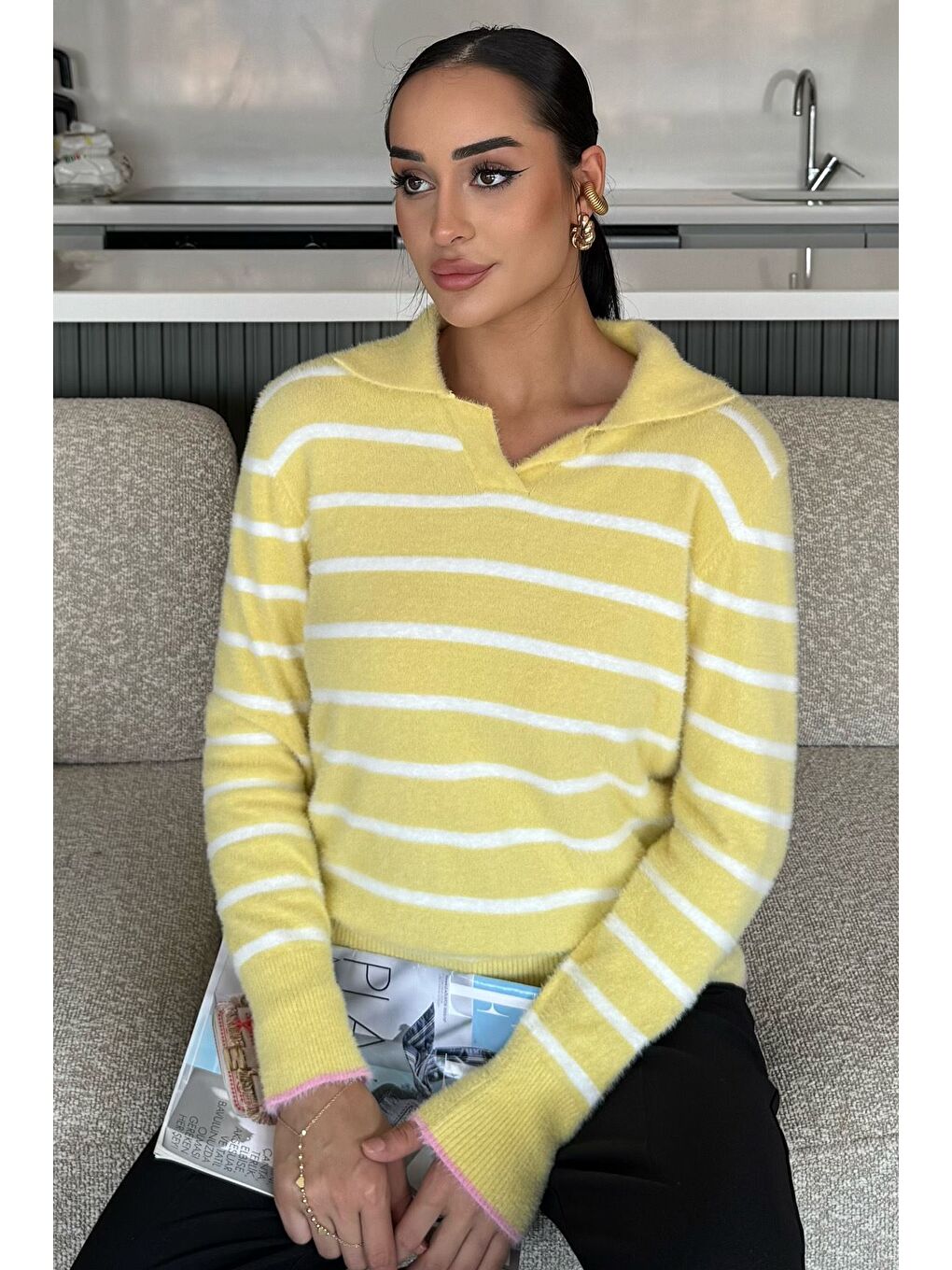 Sarı Kadın Polo Yaka Çizgi Desenli Sakallı Triko Kazak (s-m-l-xl Beden Uyumludur.)