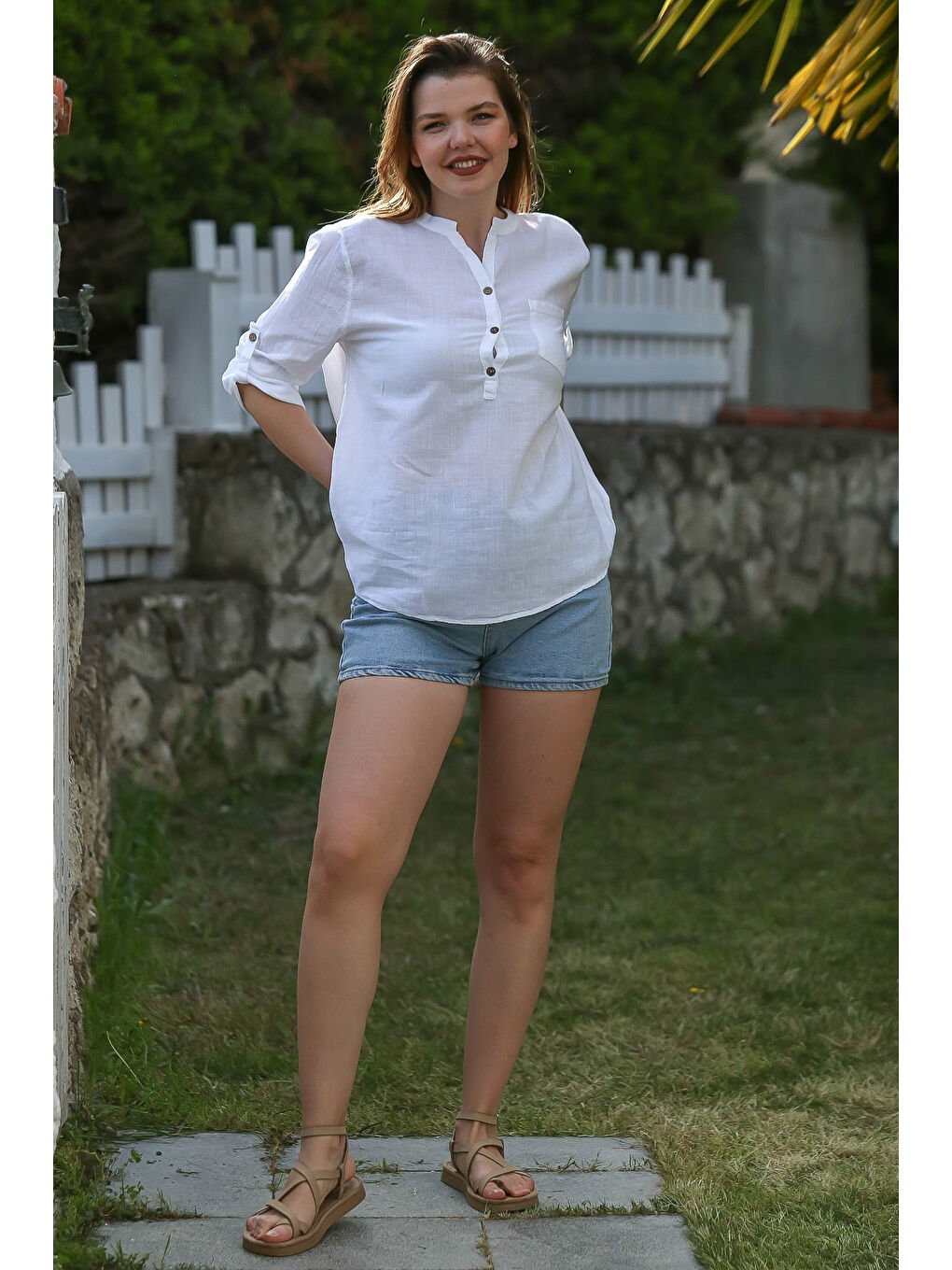 Beyaz Hakim Yaka Düğmeli Uzun Kollu Cepli Yıkamalı Casual Dokuma Bluz 70 60-5