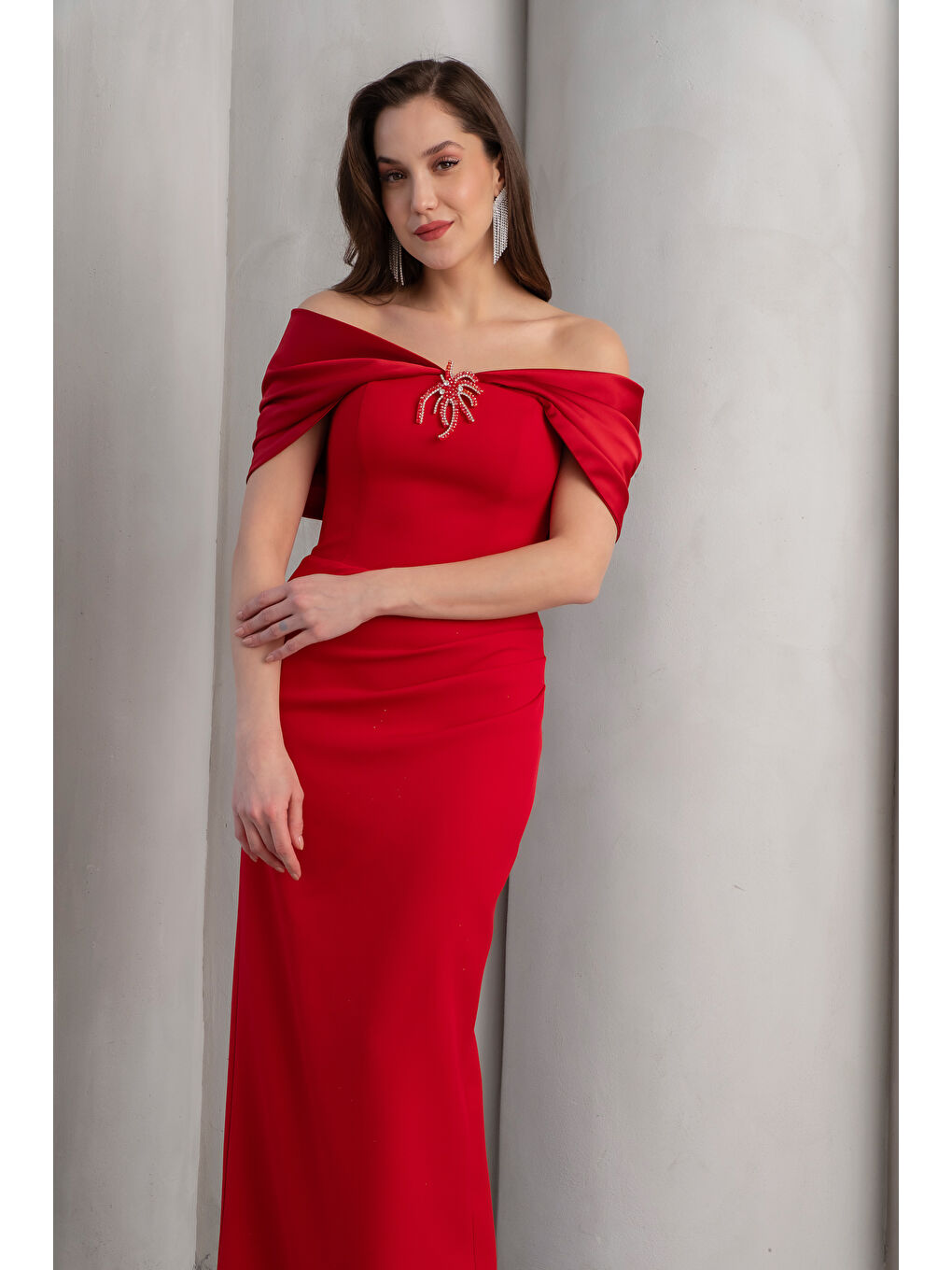 Kadın Bordo Dar Kalıp Aksesuar Detay Uzun Söz Nişan Nikah Abiye Elbise-2