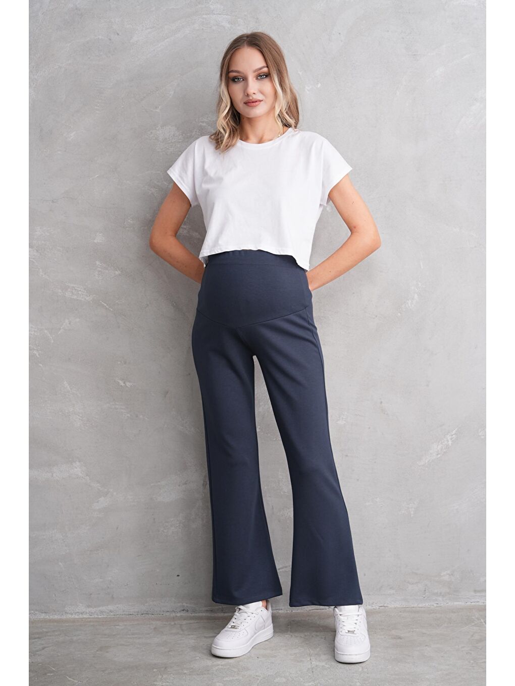 Gri Füme Hamile ve Lohusa İspanyol Paça Bel Ayarlanabilir Modal Kumaş Eşofman Altı-1