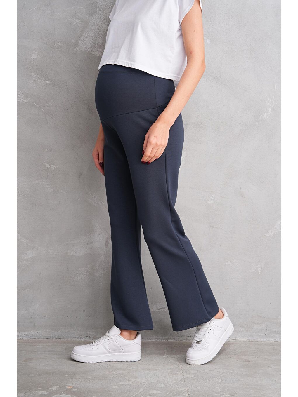 Gri Füme Hamile ve Lohusa İspanyol Paça Bel Ayarlanabilir Modal Kumaş Eşofman Altı-4