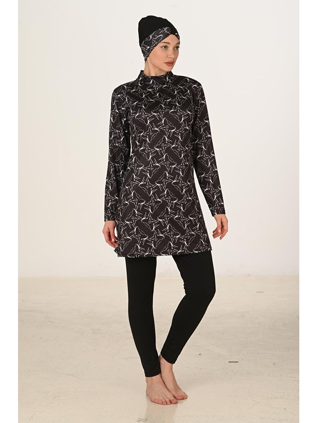 Siyah Büyük Beden Tam Kapalı Elastanlı Tesettür Mayo 3419B-3
