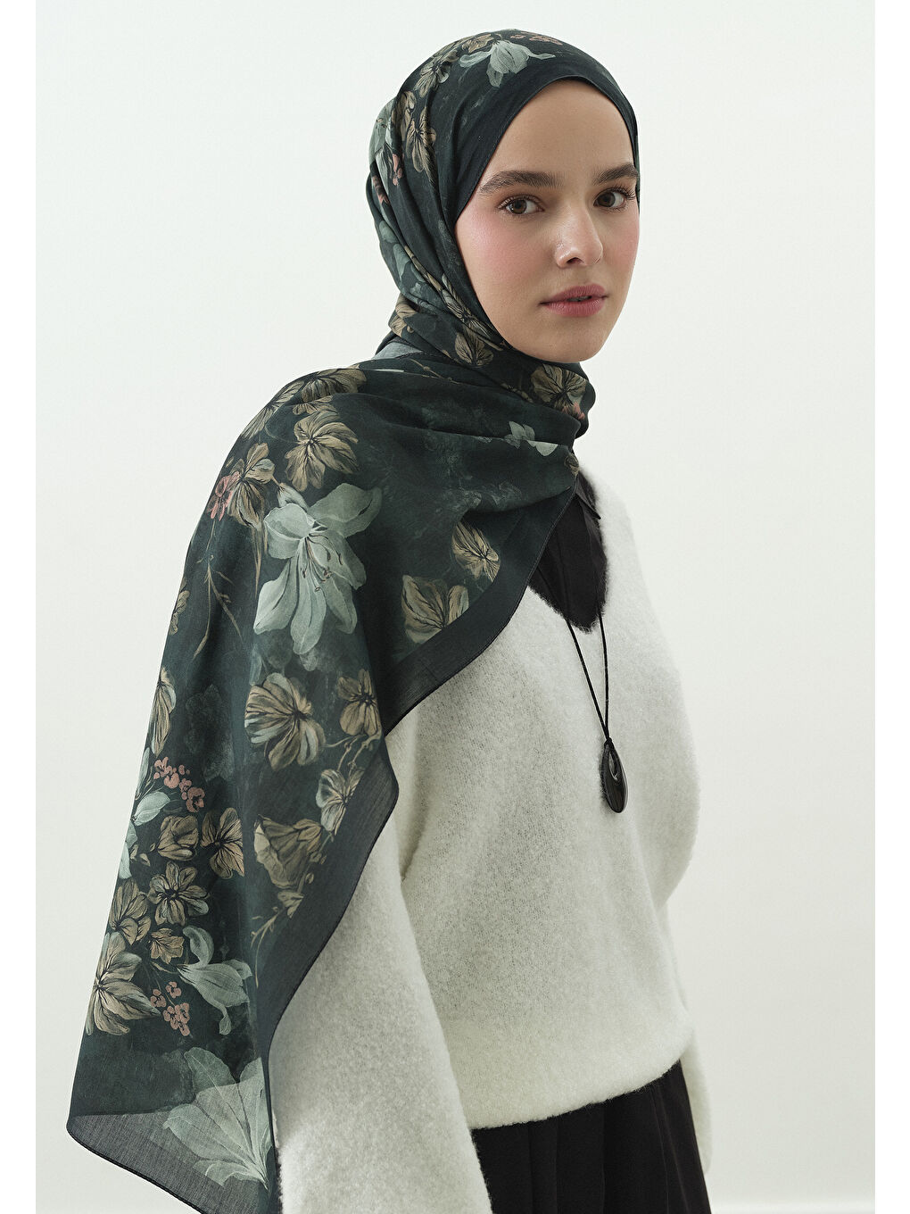 Yeşil FALL BREEZE DESENLİ PAMUK VİSKON ŞAL DERİN YEŞİL-1